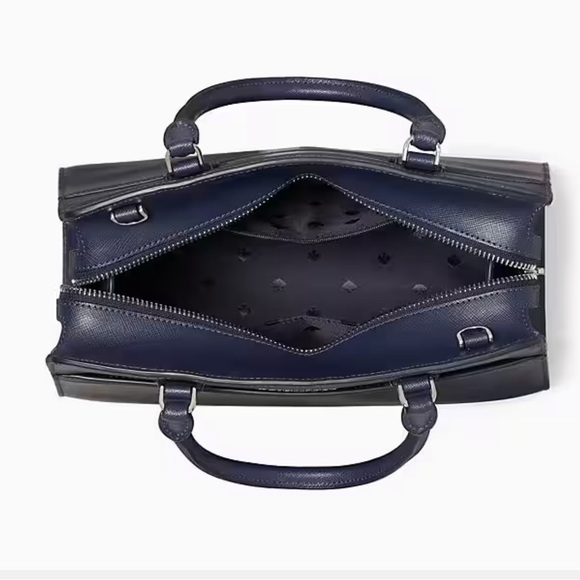 Kate Spade Madison Saffiano Leather Medium Satchel
COLOR:
Parisian Navy
NWT - Picture 6 of 16